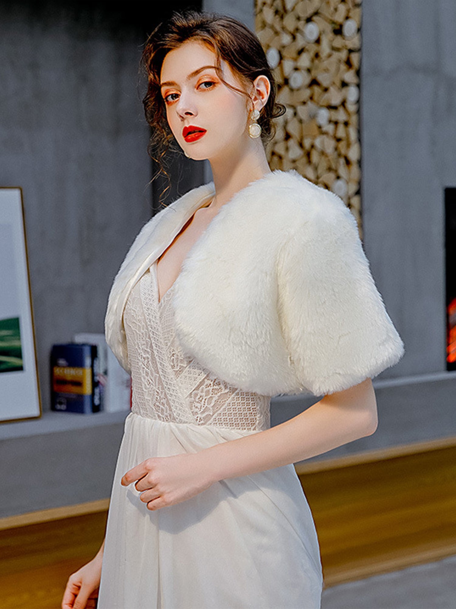 Short Sleeves Bridal Faux Fur Cover-Up